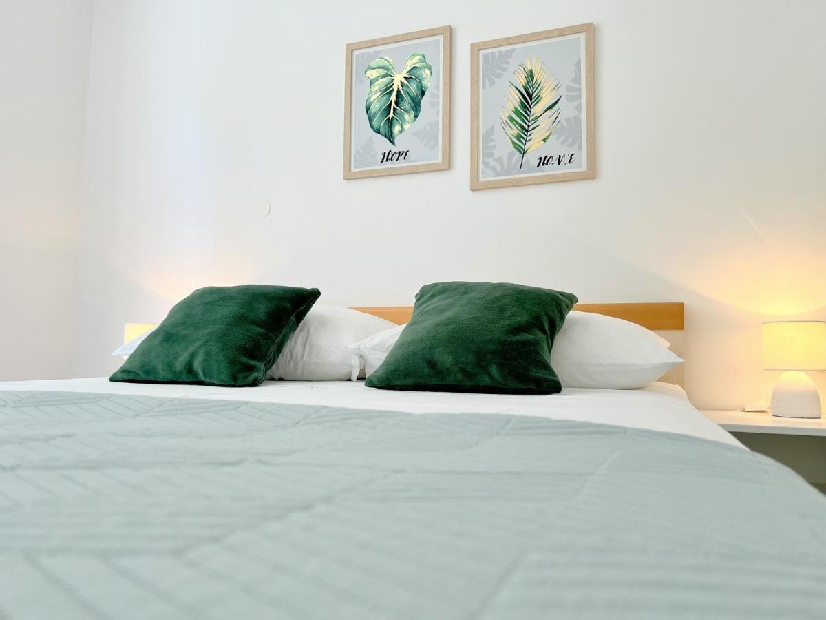 Rab City Apartment Greeny ラブ エクステリア 写真