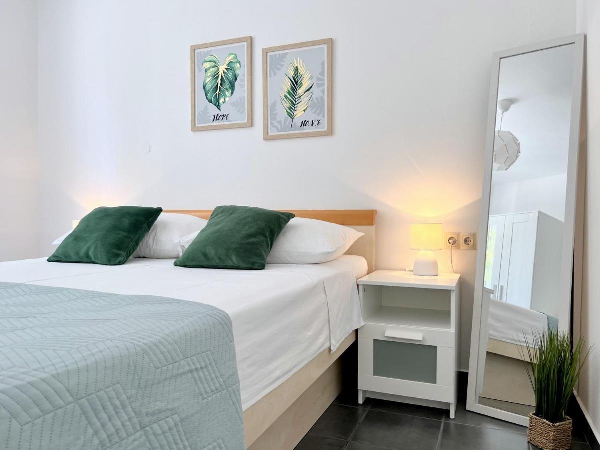 Rab City Apartment Greeny ラブ エクステリア 写真