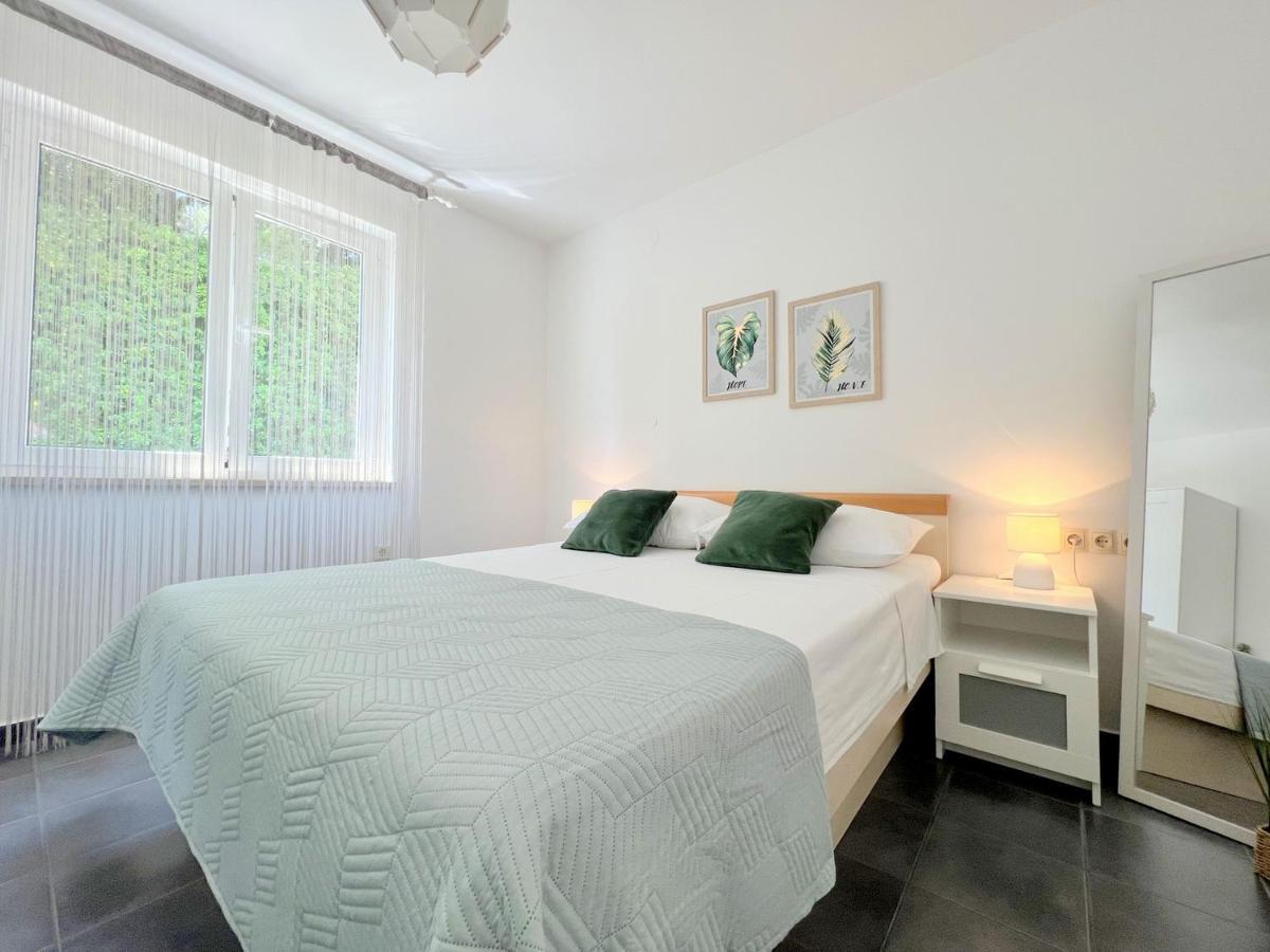 Rab City Apartment Greeny ラブ エクステリア 写真