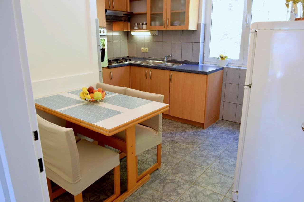 Rab City Apartment Greeny ラブ エクステリア 写真